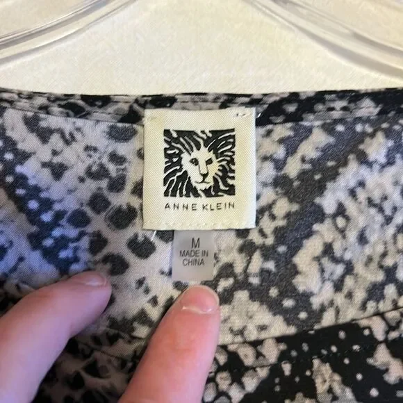 Anne Klein Blouse - Picture 7 of 9